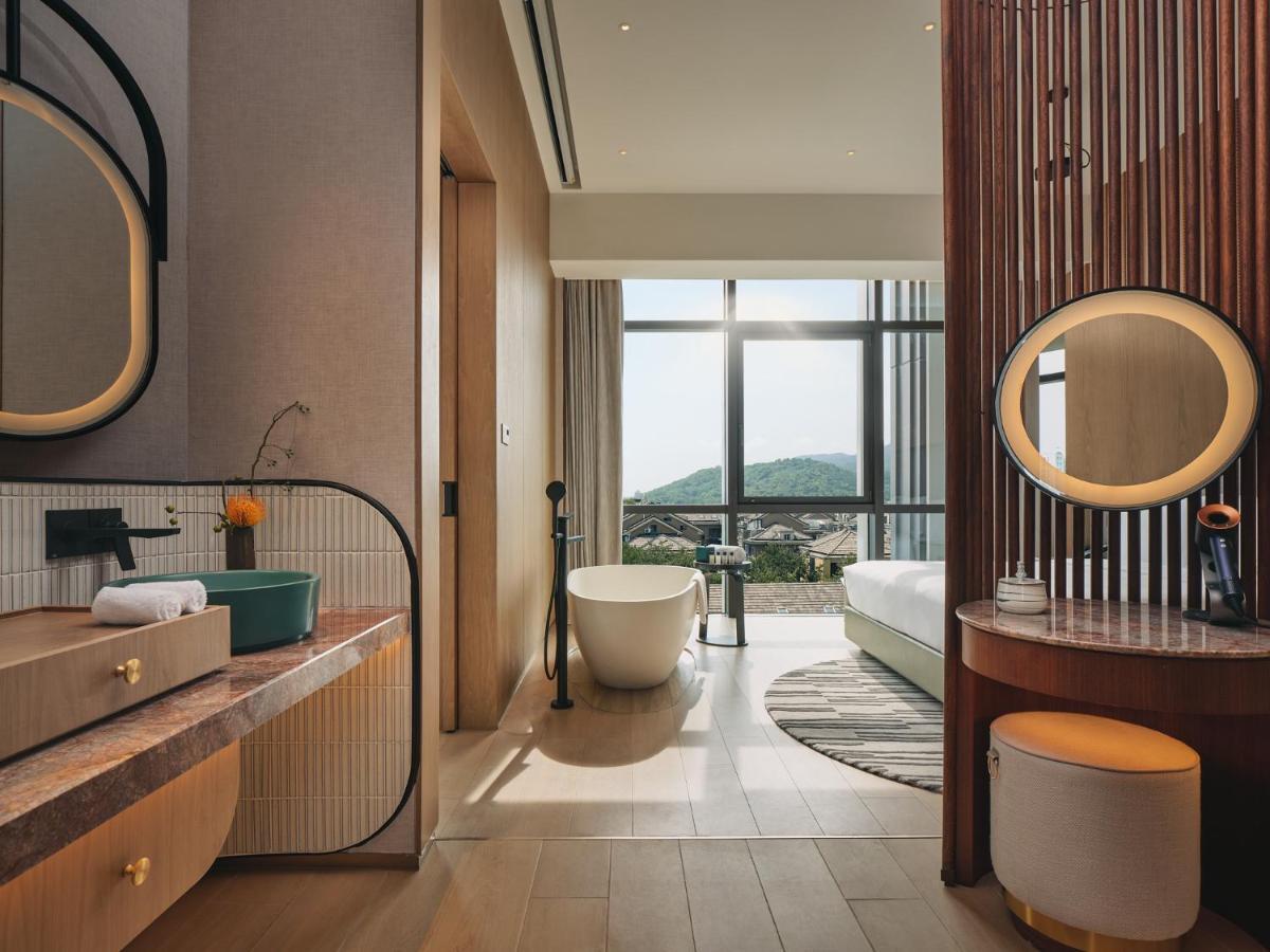 Hotel Indigo Hangzhou Uptown,Close To Westlake , Boutique Design Hotel With Freeflow Minibar Dış mekan fotoğraf